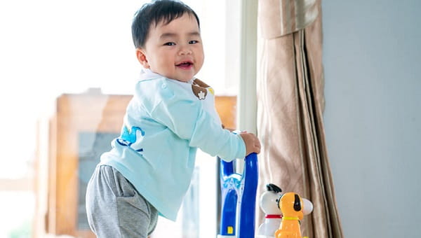 baby training walking with walker toy