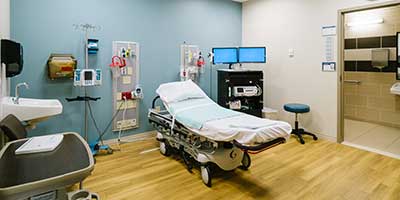 An urgent care room in maternity.