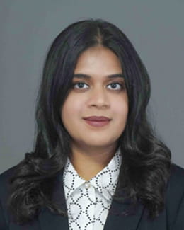 Head shot of Manisha Chavan, MD