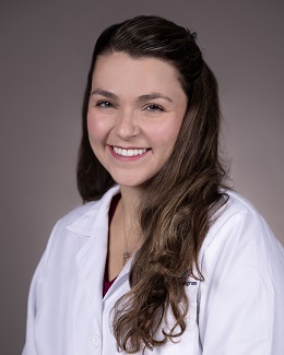 A headshot photo of Seriah Groen-Hoeksema, DO.